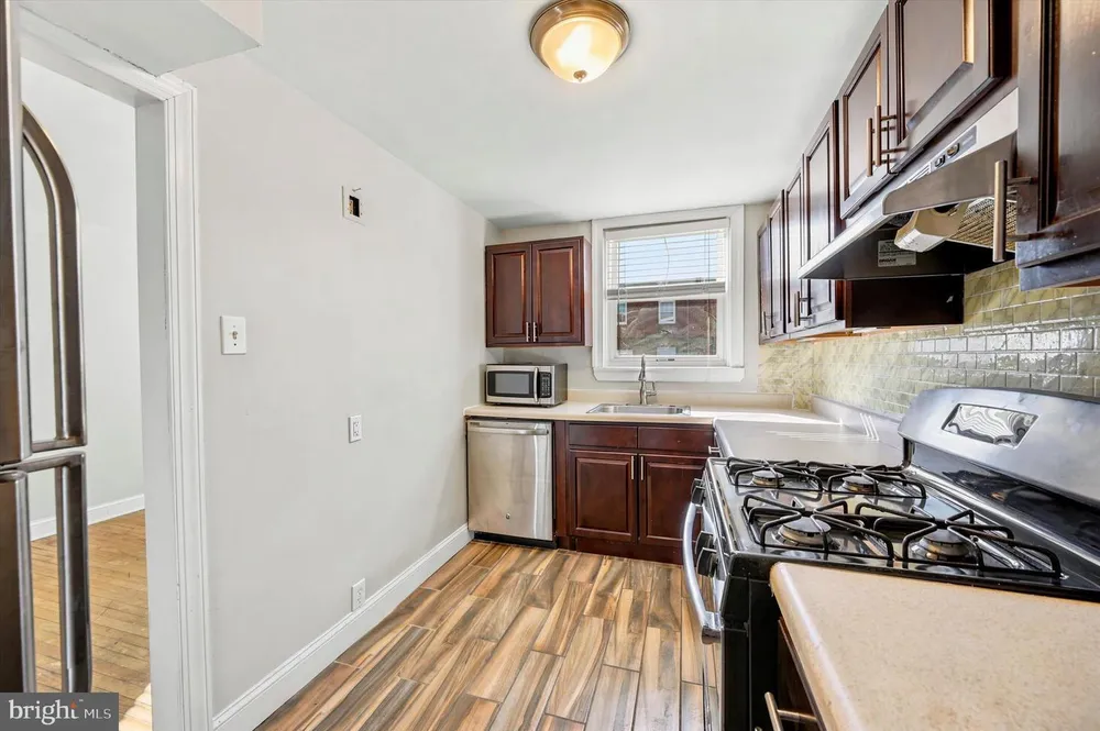 1522 Beverly Rd, Philadelphia, PA 19138