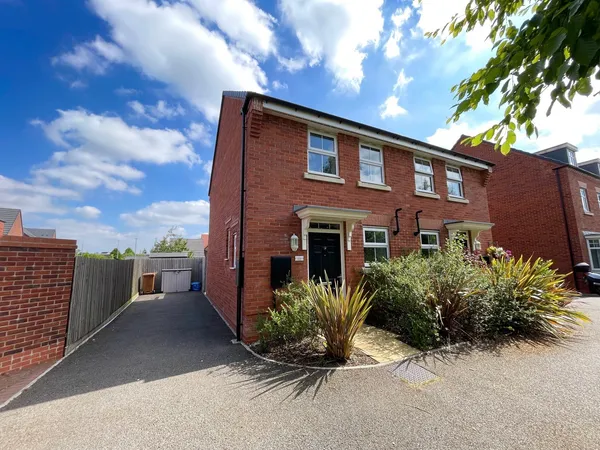 Caswell Road, Lichfield, WS13 6UD