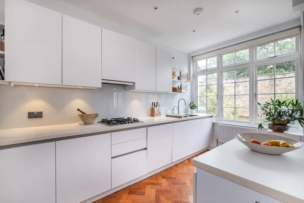 Bensbury Close, London, SW15 photo 4