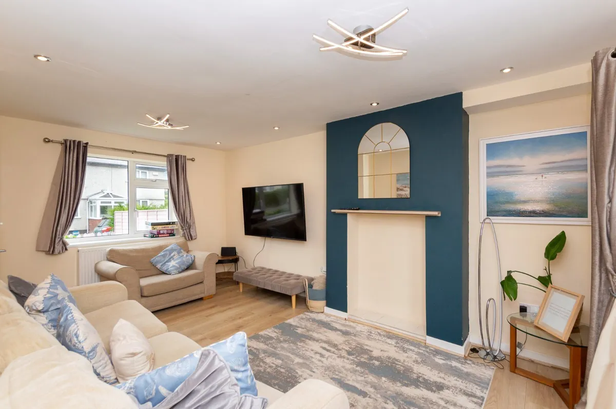 Mona Road, Conwy, LL32
