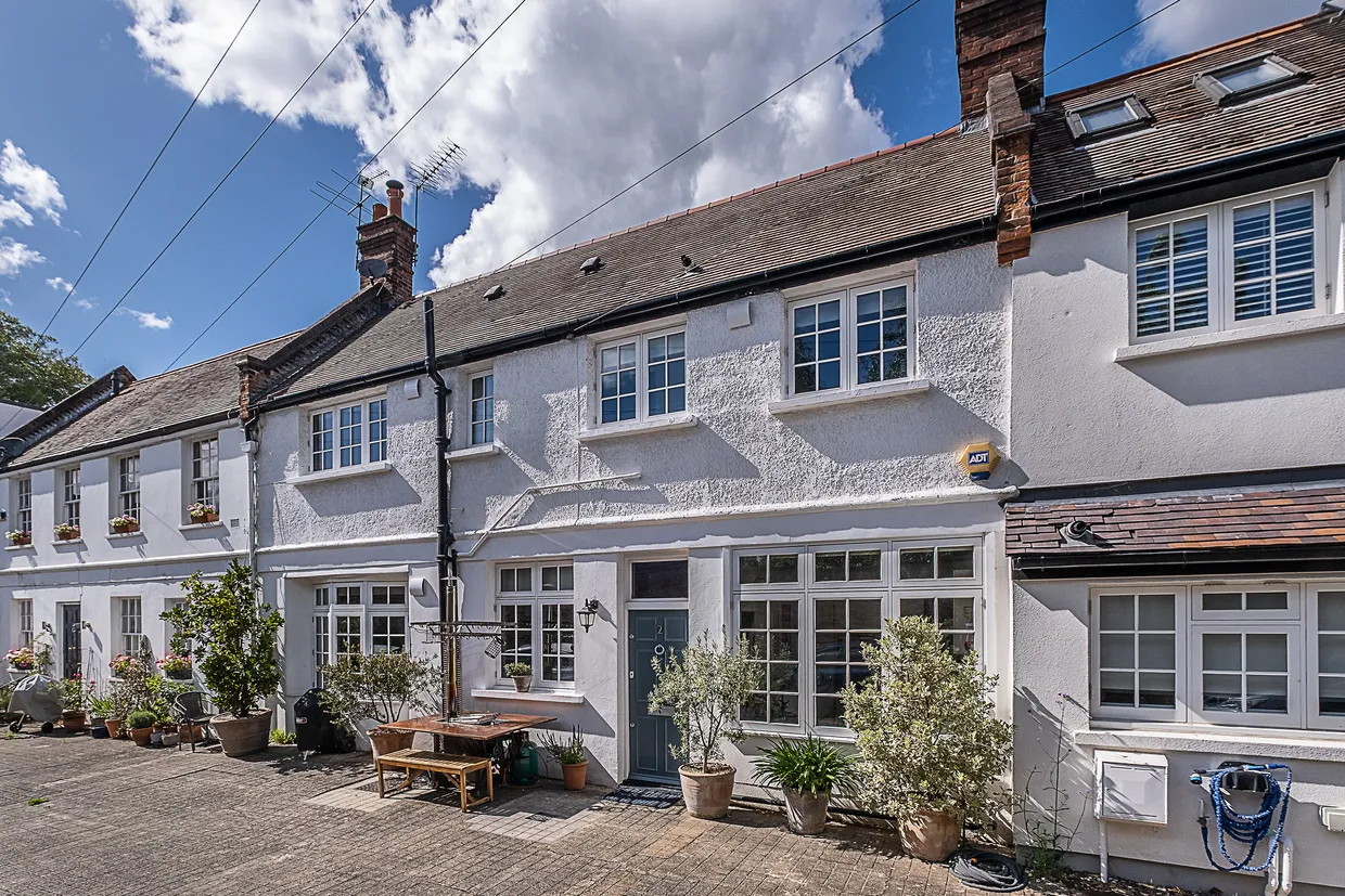 Bensbury Close, London, SW15 photo 11