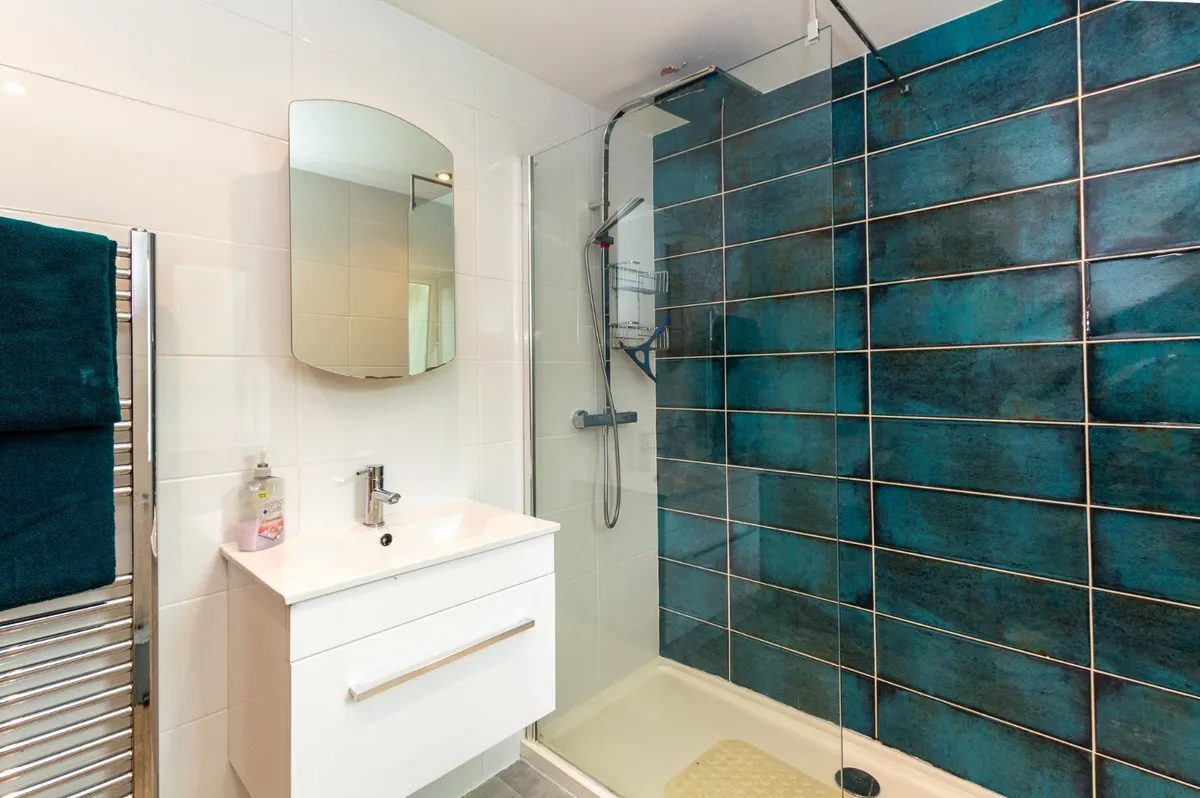 Mona Road, Conwy, LL32