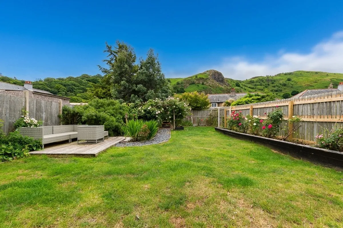 Mona Road, Conwy, LL32