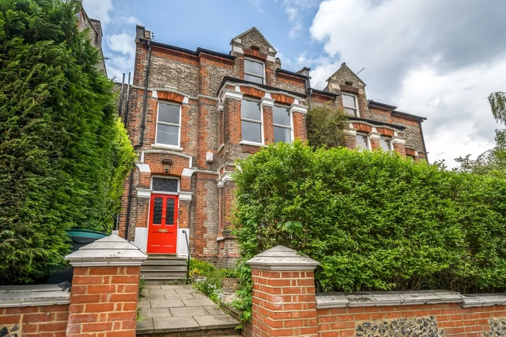 Crouch Hall Road London N8 photo 2