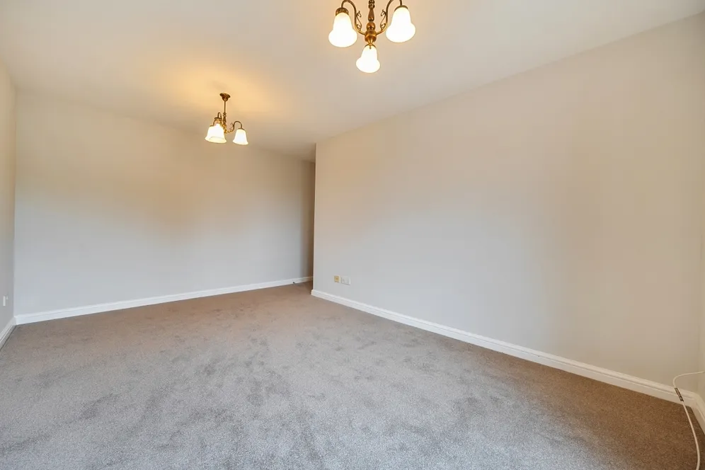 Winchcombe Street Cheltenham GL52 photo 8