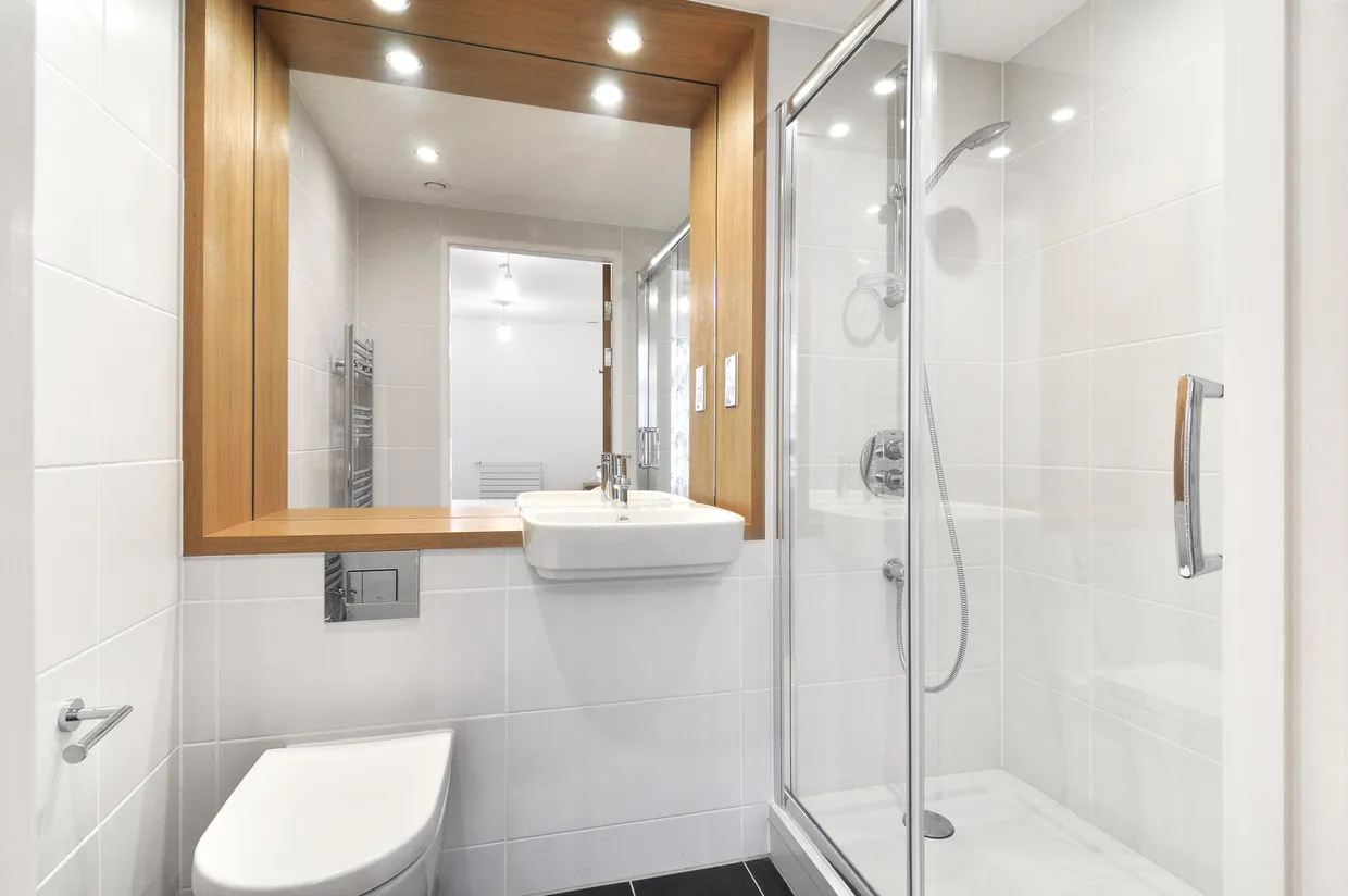 Vermilion, E16 photo 6