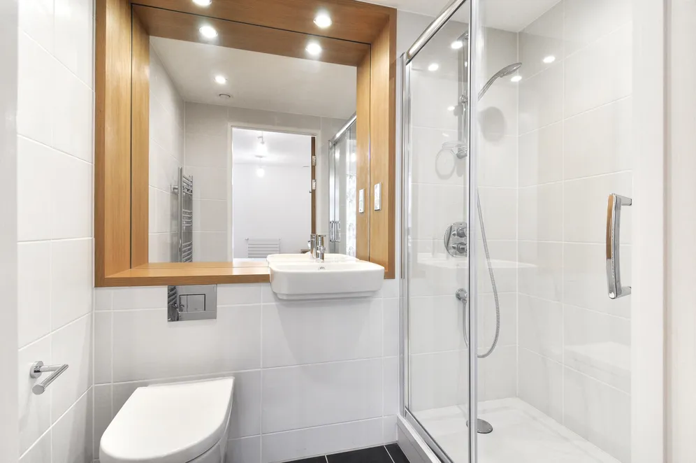Vermilion, E16 photo 6