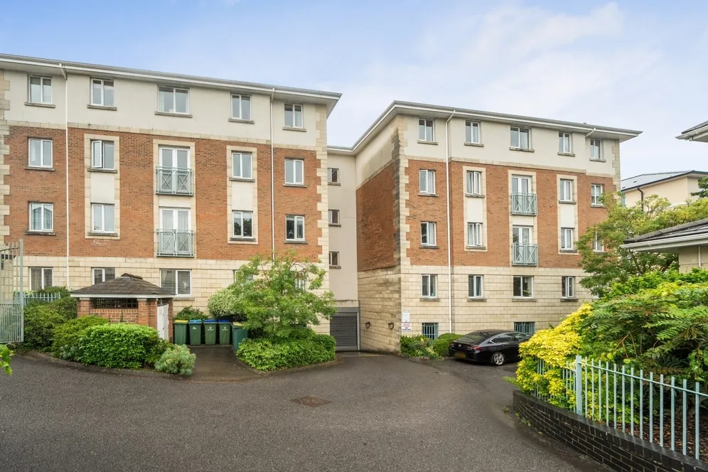 Winchcombe Street Cheltenham GL52 photo 9