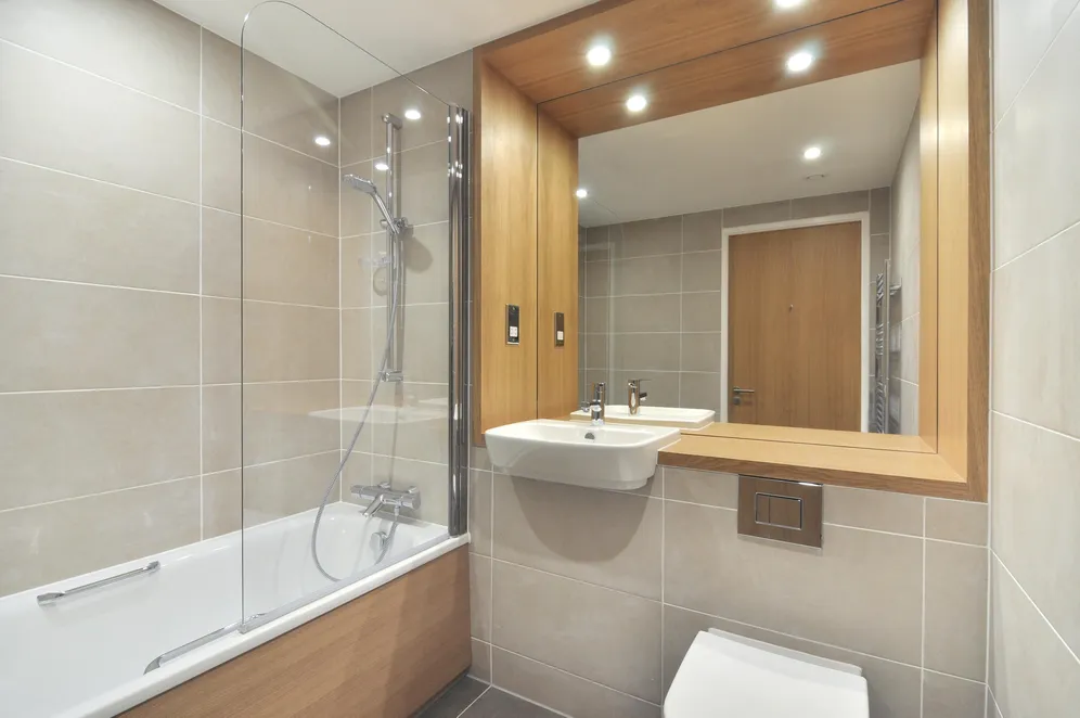 Vermilion, E16 photo 10