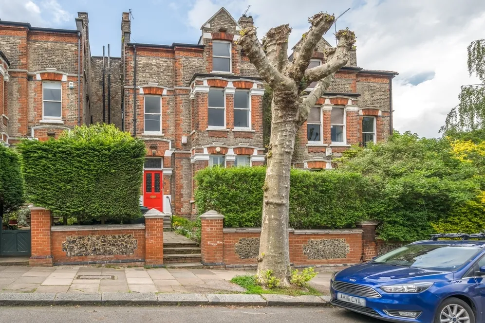 Crouch Hall Road London N8 photo 13