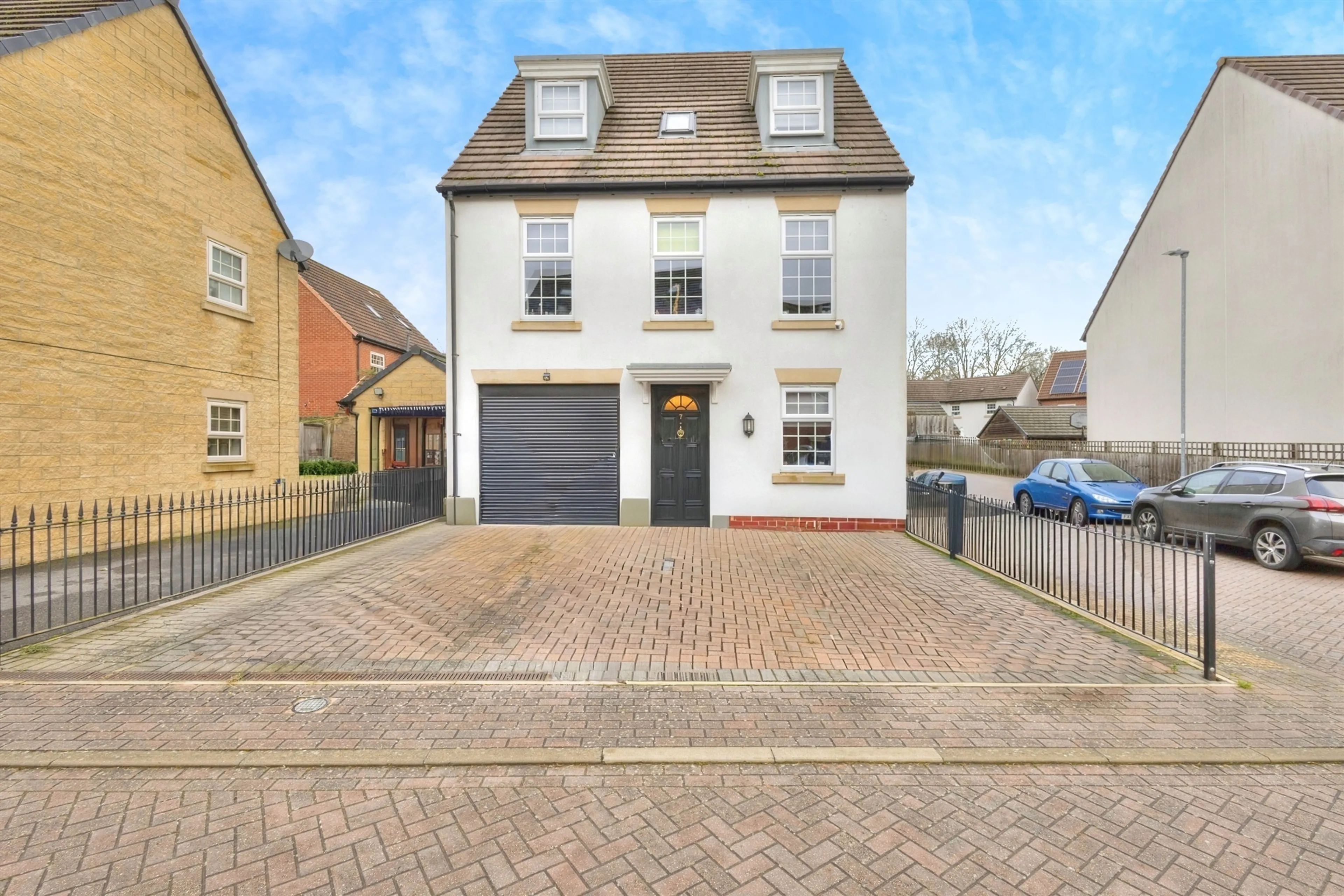 Property photo 0