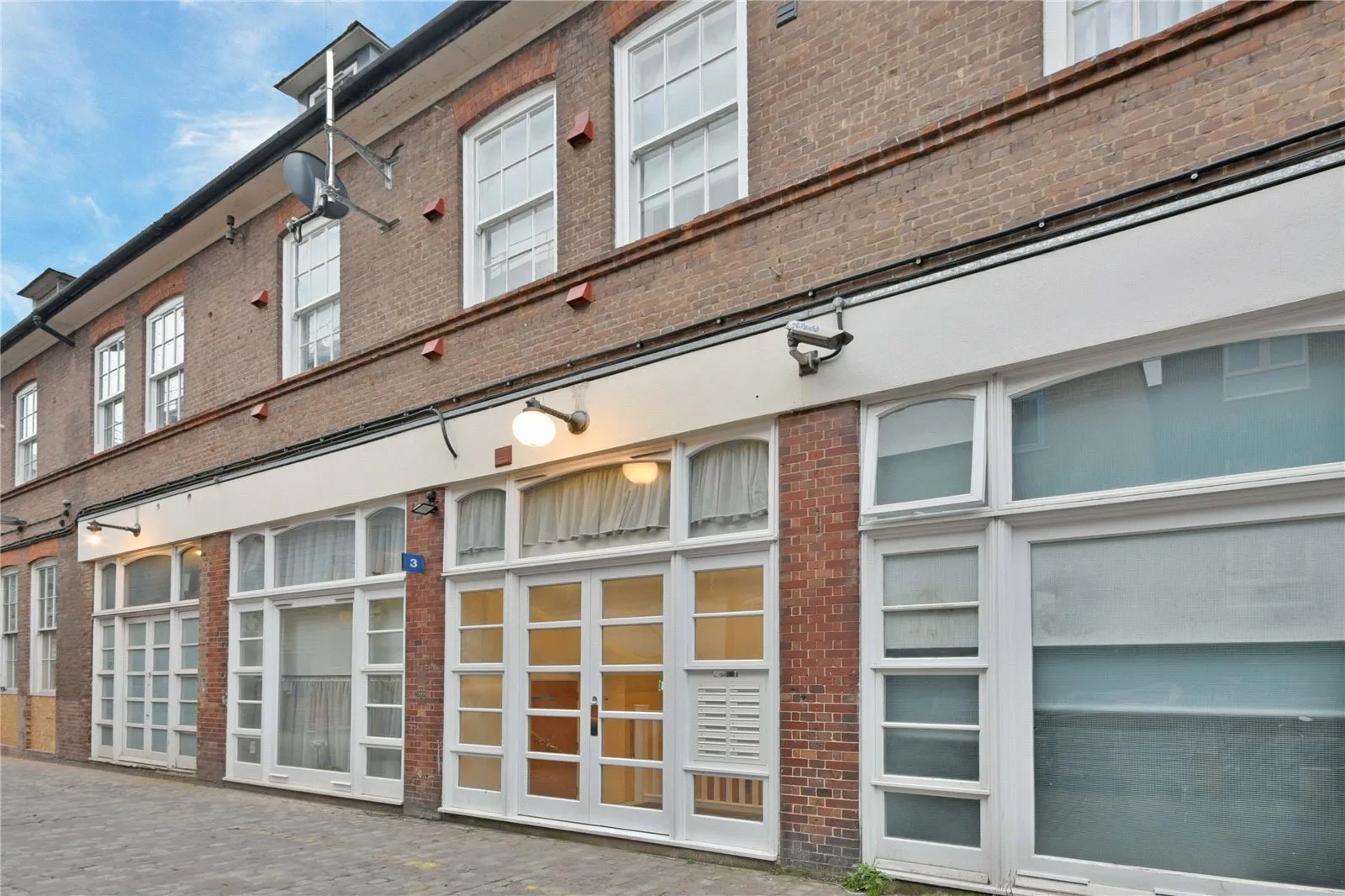Drakes Courtyard, Kilburn High Road, London, NW6