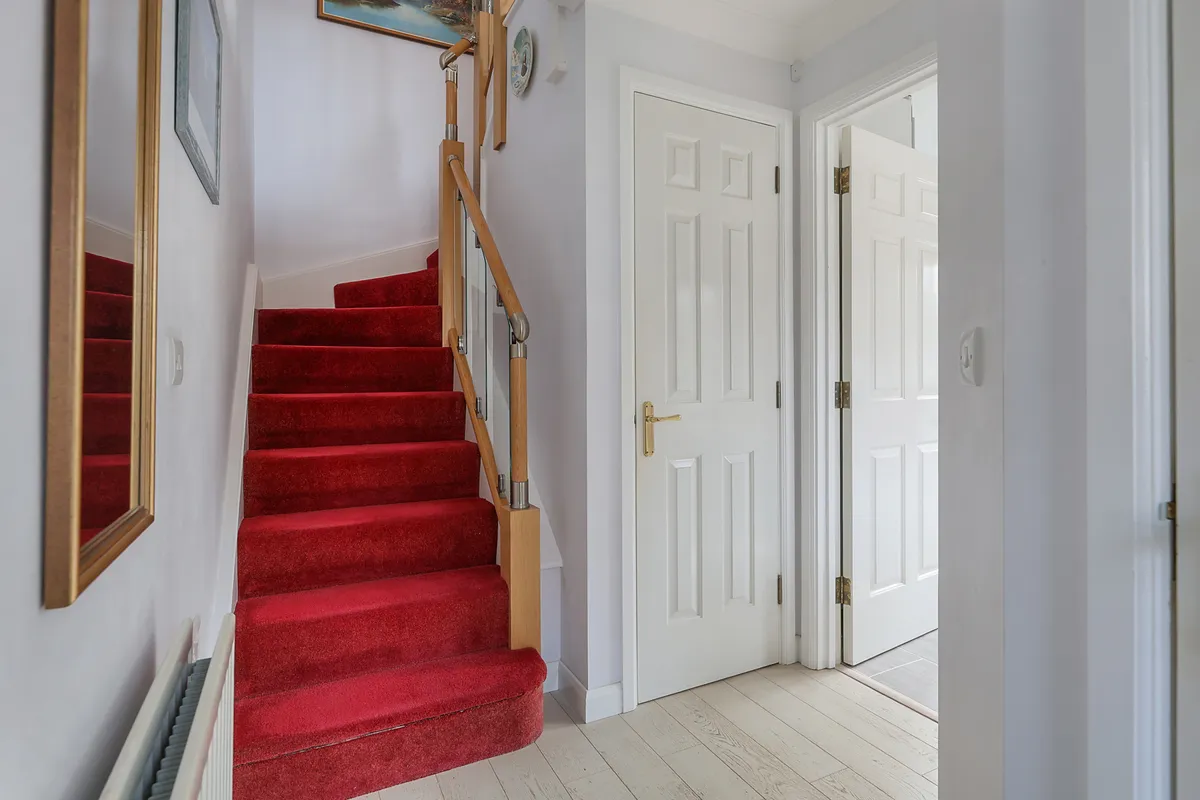 Furze Close, Horley, Surrey, RH6