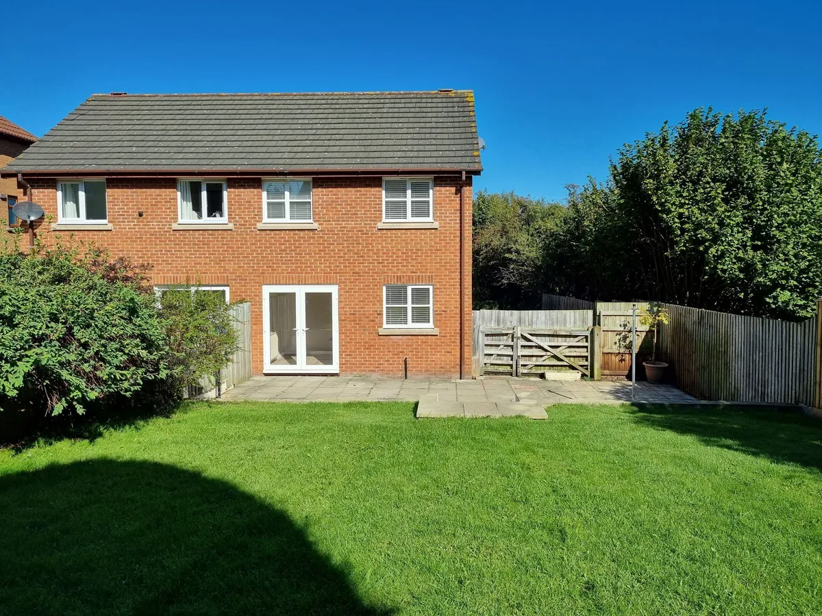 Watersedge, Frodsham, WA6