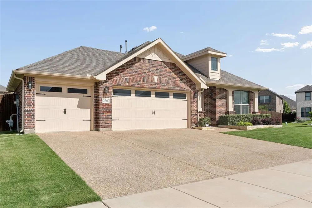 2307 Ranchwood Dr, Melissa, TX 75454