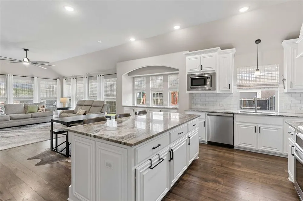 2307 Ranchwood Dr, Melissa, TX 75454