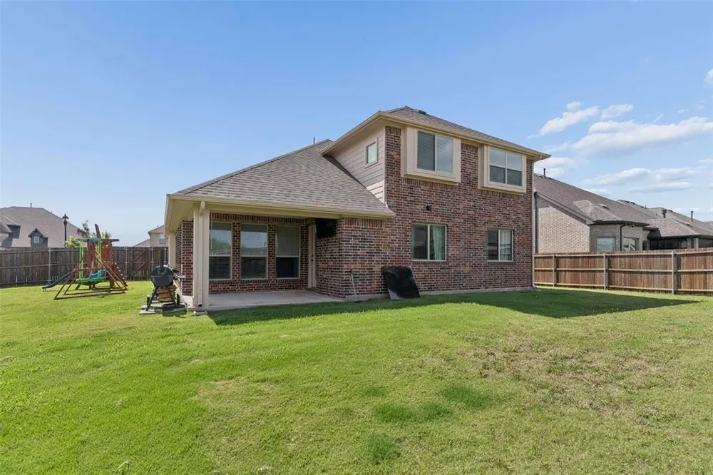 2307 Ranchwood Dr, Melissa, TX 75454