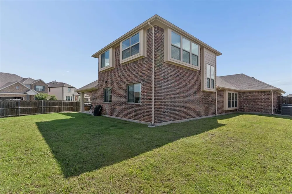 2307 Ranchwood Dr, Melissa, TX 75454