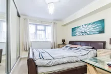 Bristol Close, Crawley