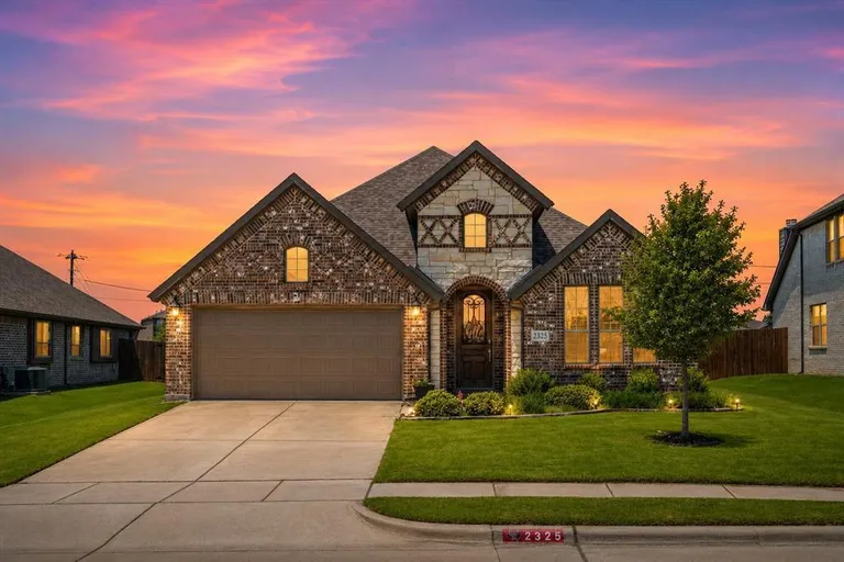 2325 Cambridge Ave, Anna, TX 75409