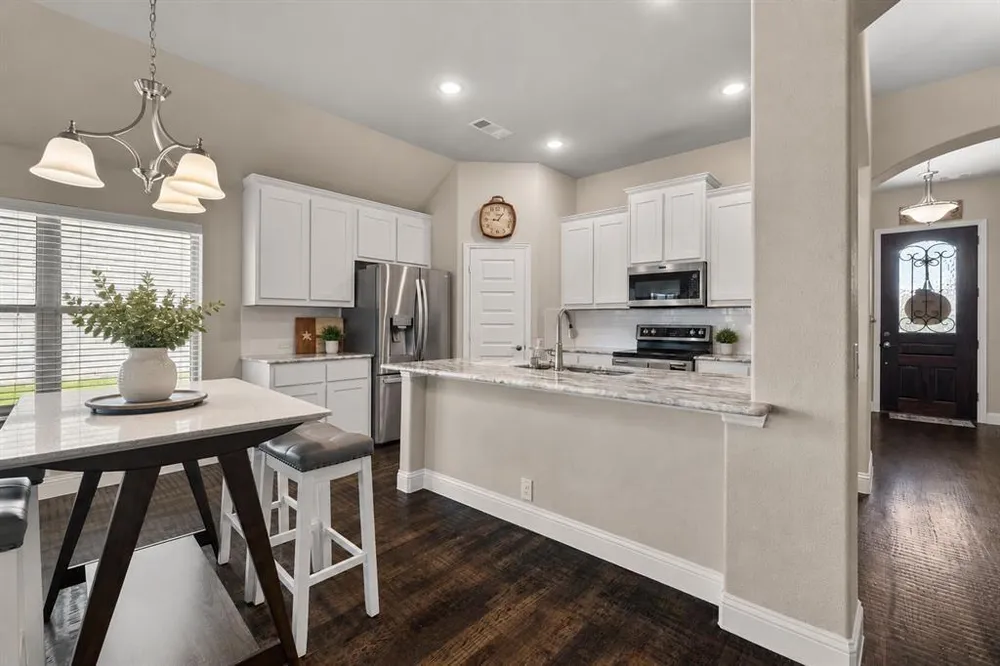 2325 Cambridge Ave, Anna, TX 75409
