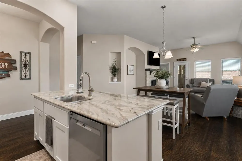 2325 Cambridge Ave, Anna, TX 75409