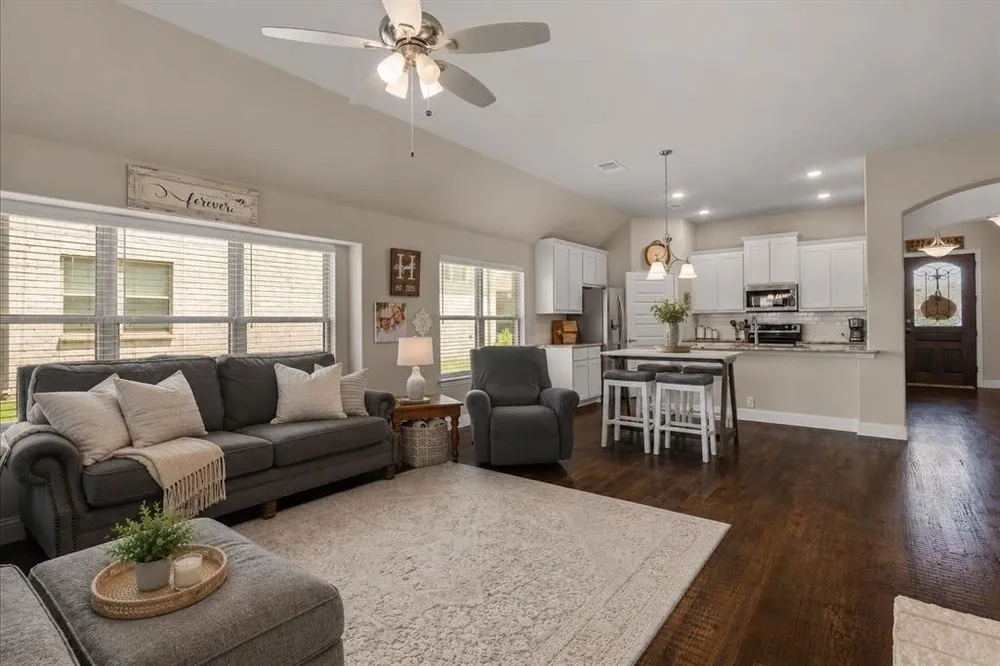 2325 Cambridge Ave, Anna, TX 75409