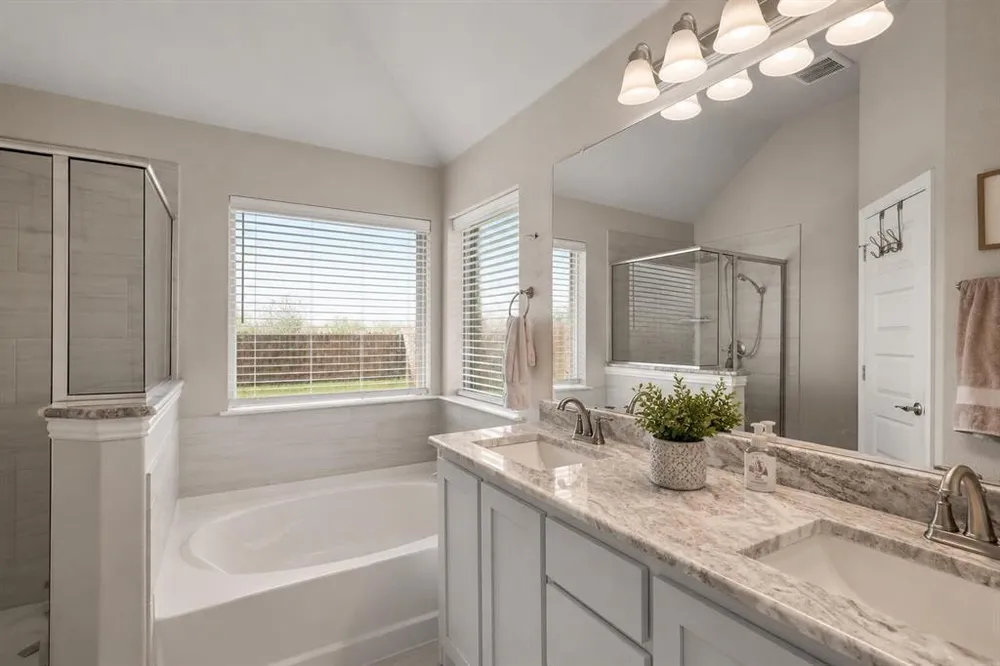 2325 Cambridge Ave, Anna, TX 75409