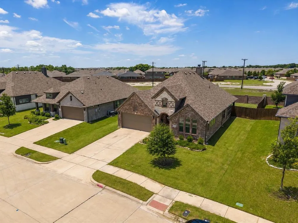 2325 Cambridge Ave, Anna, TX 75409