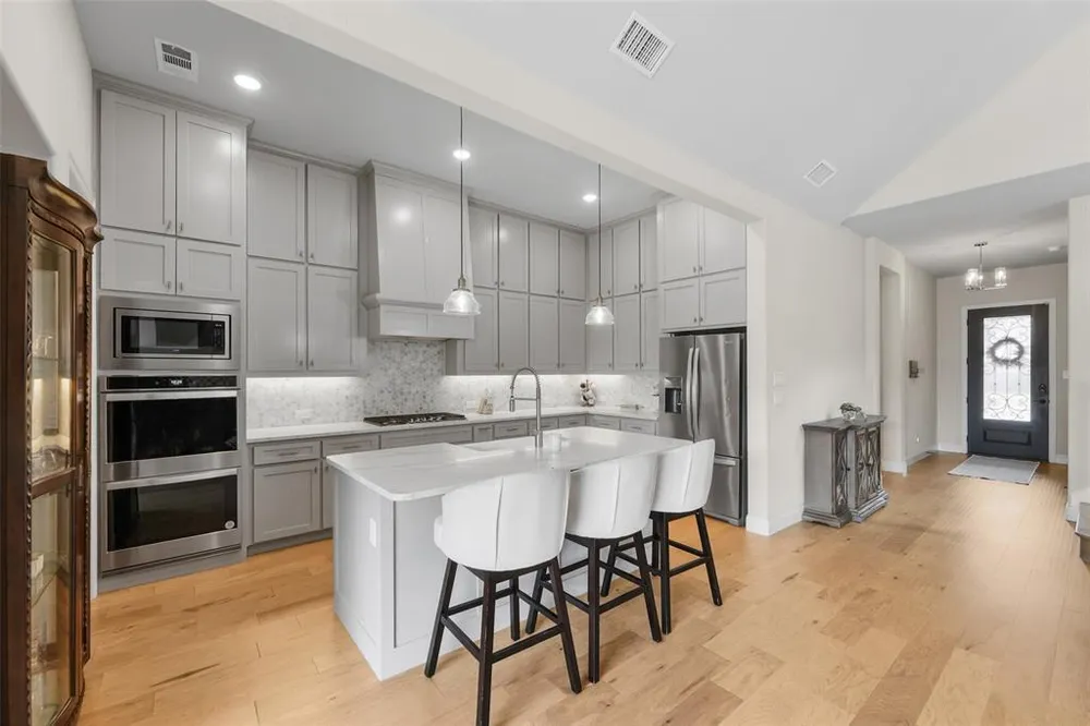 416 Calmwater Cove, McKinney, TX 75071
