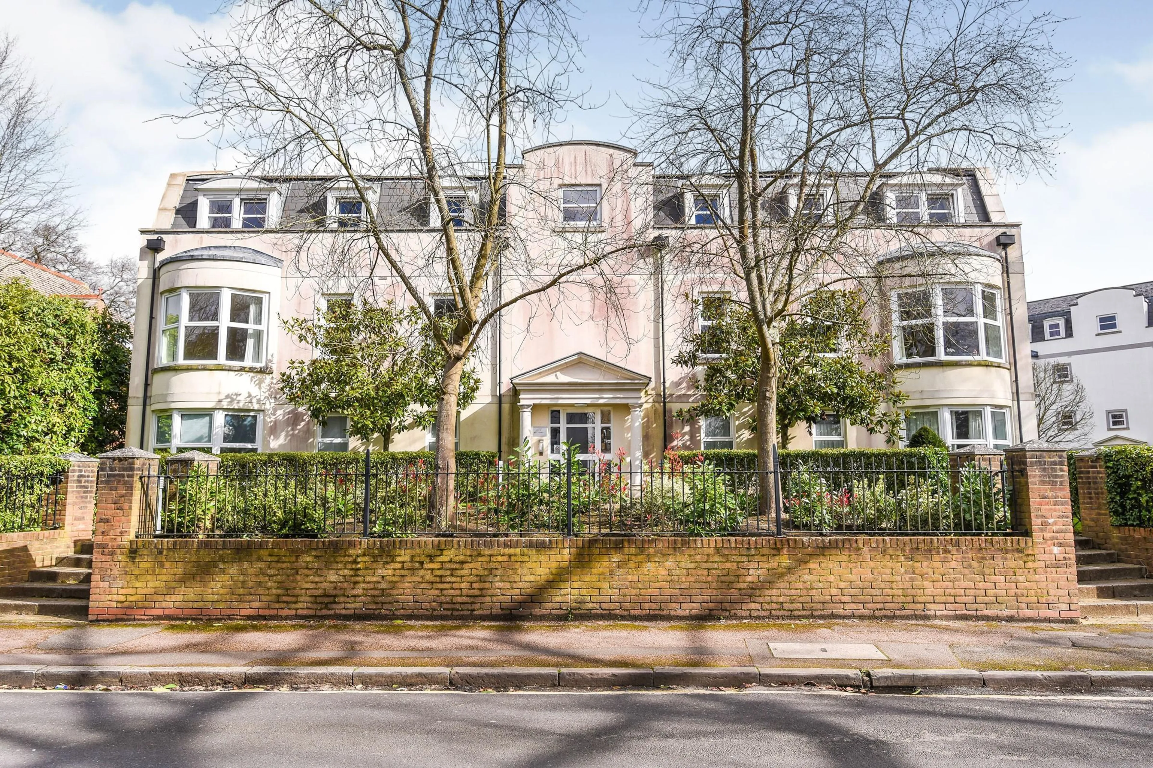 Property photo 0
