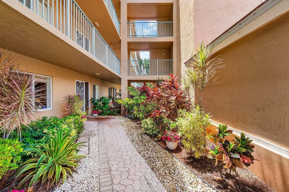 12560 Majesty Circle, Boynton Beach, FL 33437