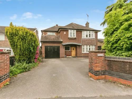 Holly Road, Uttoxeterphoto