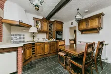 Holly Road, Uttoxeter
