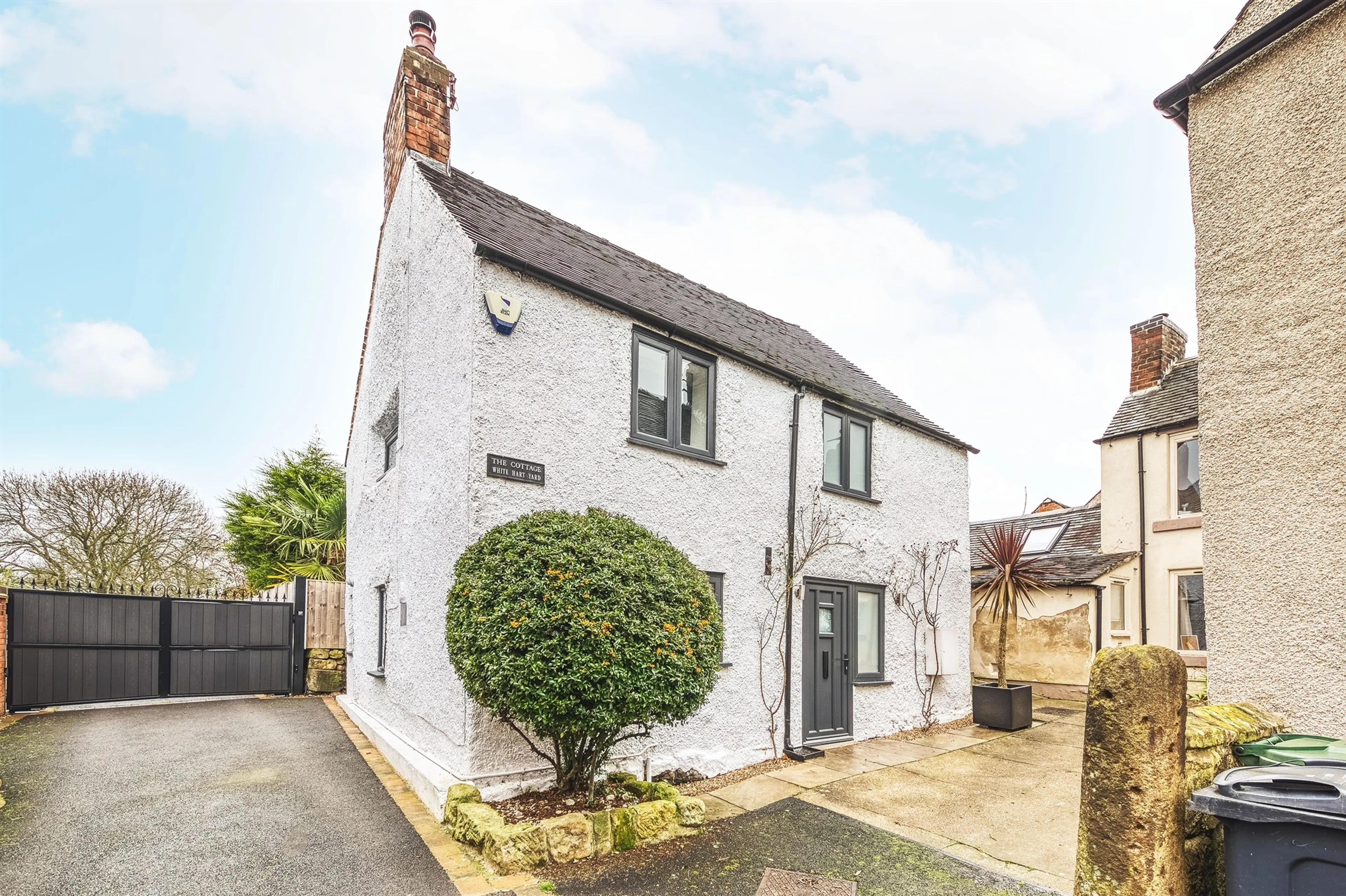 Property photo 0