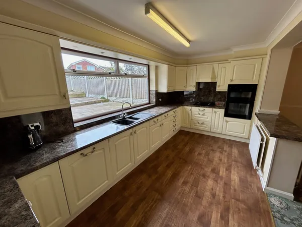 Brearley Avenue, New Whittington, Che...