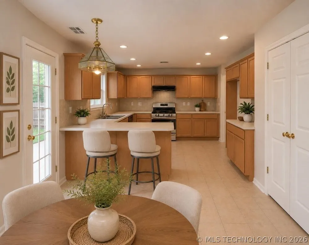 2422 S Umbrella Pl, Broken Arrow, OK 74012