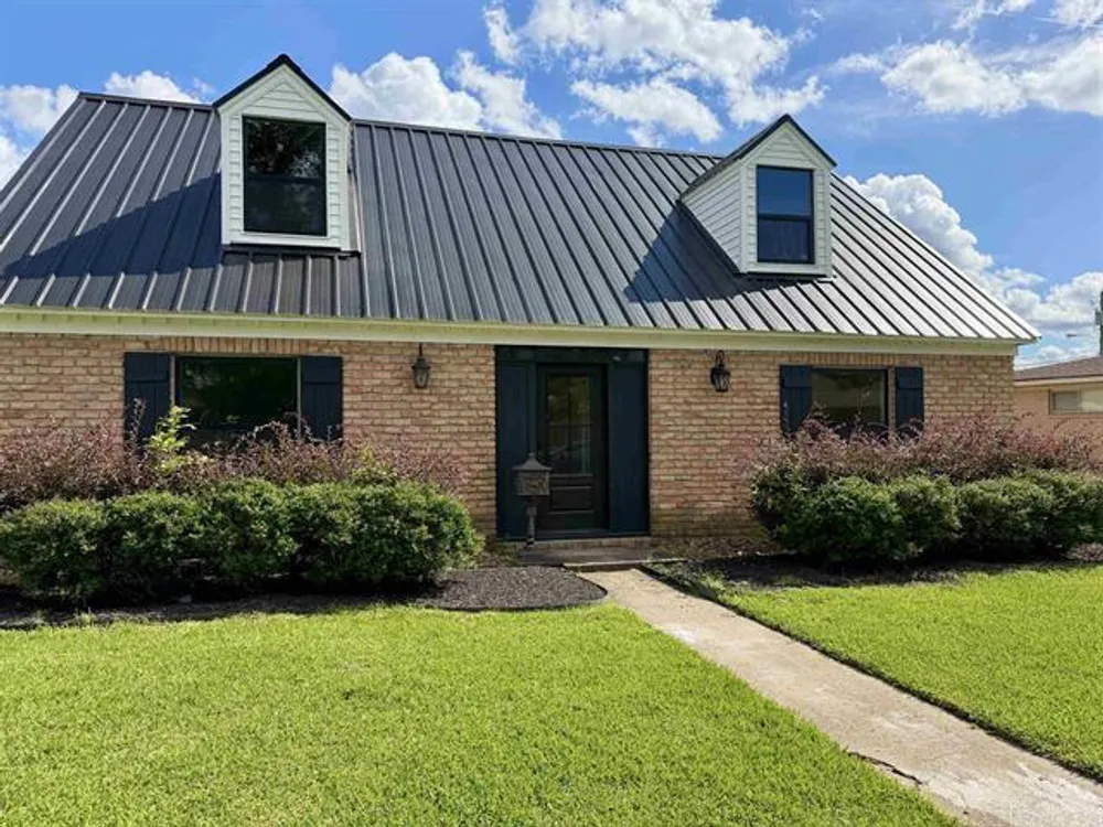 6275 Westgate Dr, Beaumont, TX 77706