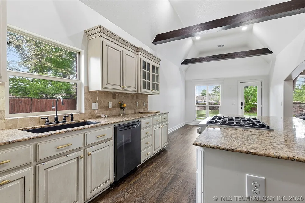 7391 E 111th Pl S, Bixby, OK 74008