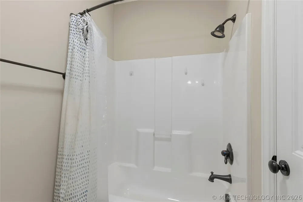 7391 E 111th Pl S, Bixby, OK 74008