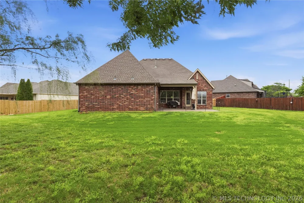 7391 E 111th Pl S, Bixby, OK 74008