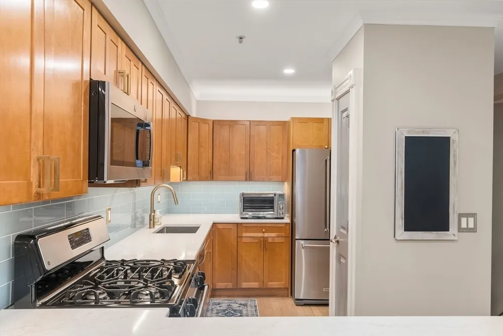 45 West Broadway, Boston, MA 02127-1015