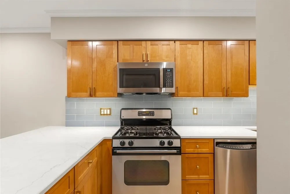 45 West Broadway, Boston, MA 02127-1015