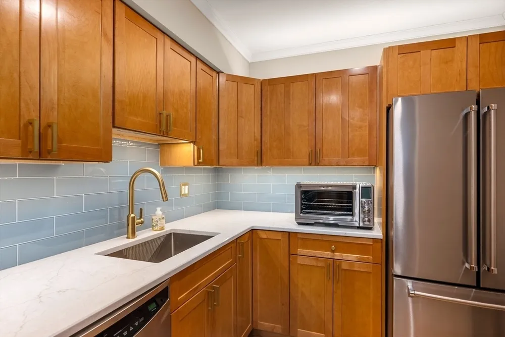 45 West Broadway, Boston, MA 02127-1015
