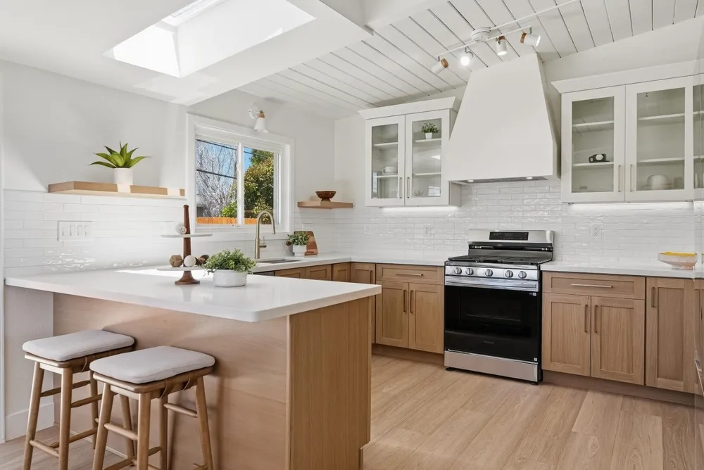 2053 Harding Ave, San Mateo, CA 94403