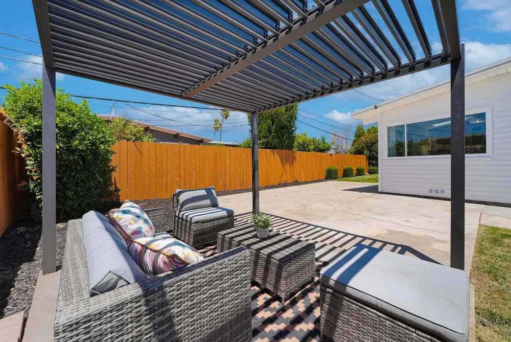 2053 Harding Ave, San Mateo, CA 94403