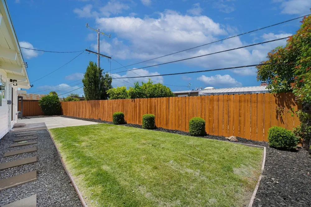 2053 Harding Ave, San Mateo, CA 94403