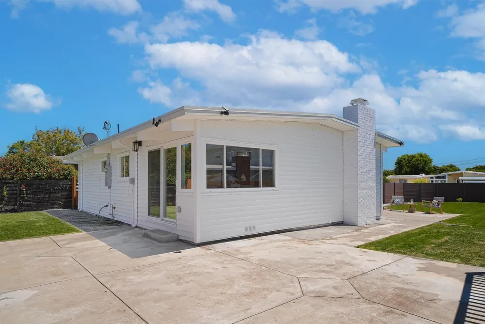 2053 Harding Ave, San Mateo, CA 94403
