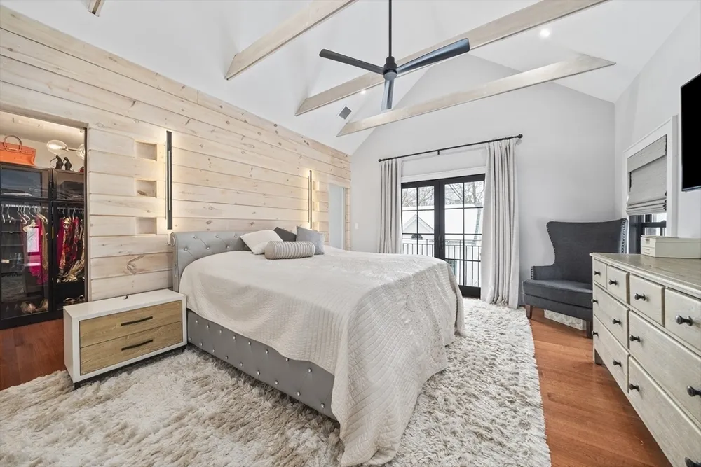 300 Elliot St, Newton, MA 02464
