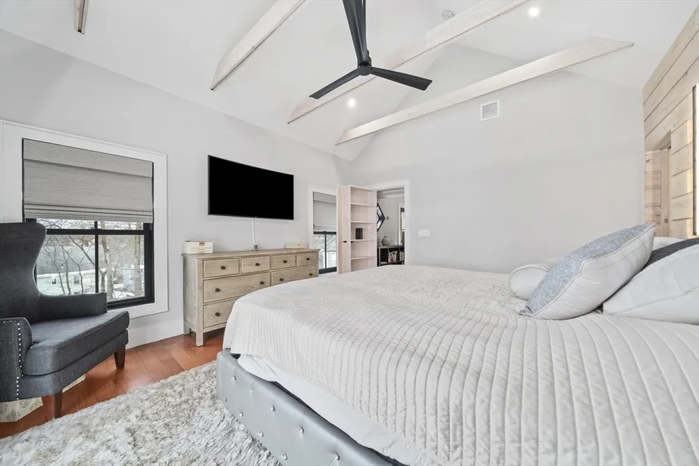 300 Elliot St, Newton, MA 02464